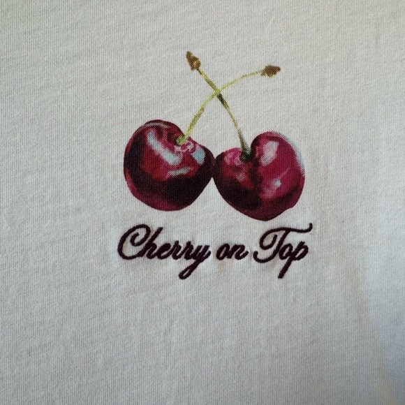 Abercrombie & Fitch Short-Sleeve Cherries Graphic Relaxed Tee - Picture 2 of 4